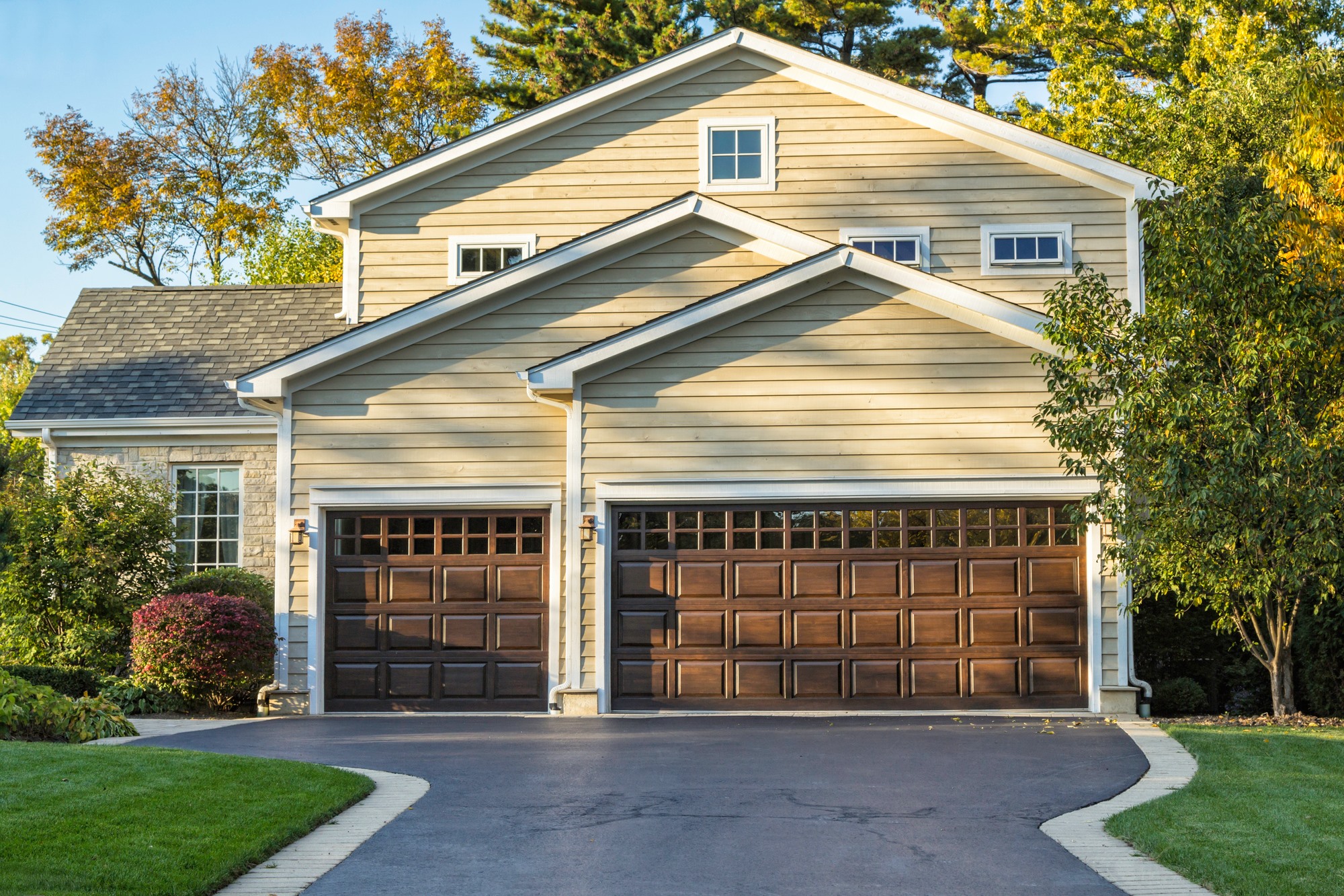 Affordable Garage Door Fix provides garage door repair in Riverton, Utah. From repairs to garage door installation and more, we do it all.