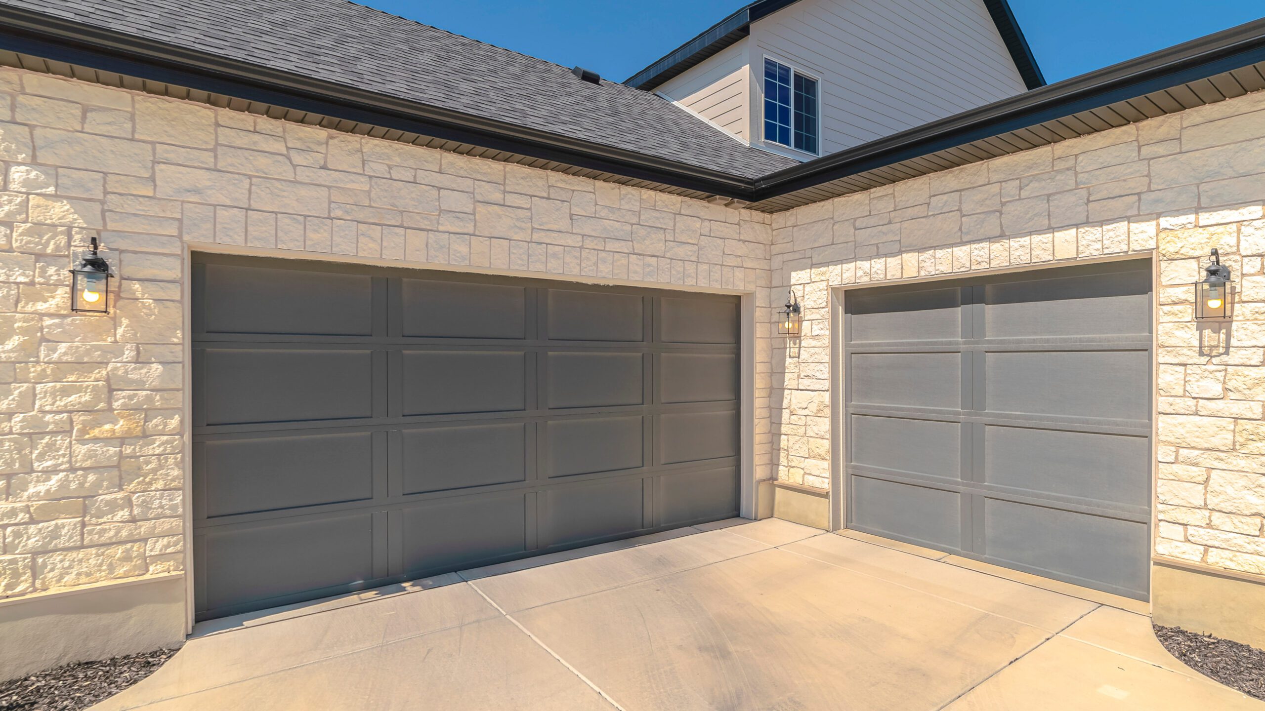 Need garage door repair in Saratoga Springs, Utah? Contact the experts at Affordable Garage Door Fix for a quote on your garage repair.